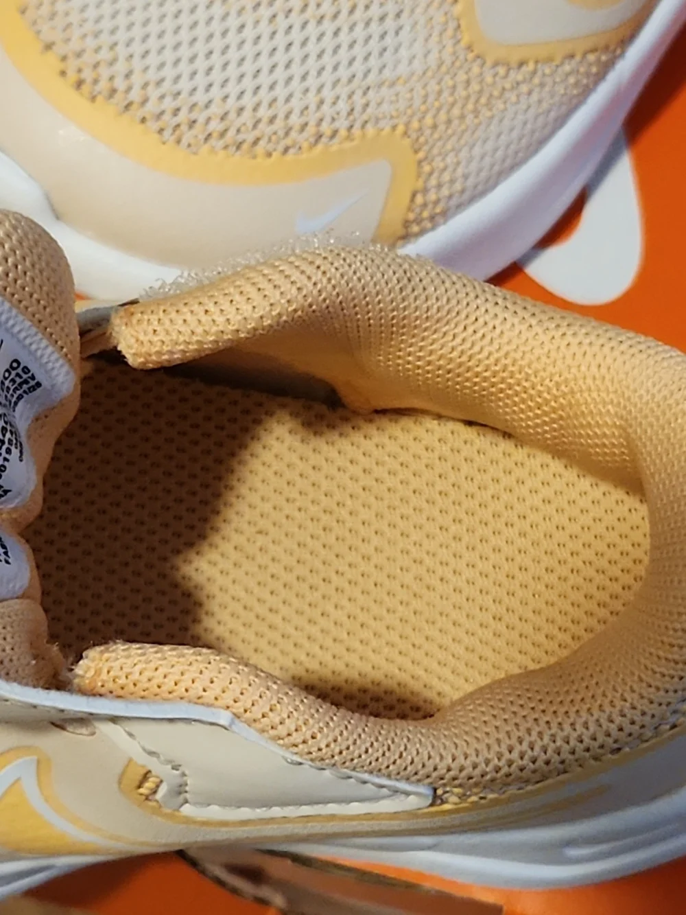 Nike Cosmic Runner 5c Kids Peach & White Velcro Sneakers New With Box [ Yellow ]